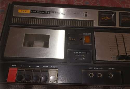 Akai CS-33D stereo cassette deck with Dolby B noise reduction.