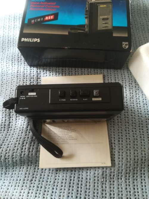 Vintage Philips Memo - Rec. AQ6390. Voice Activated Personal Casette Recorder/ Player.
