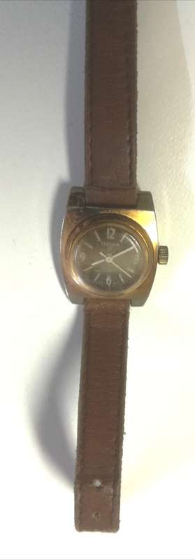 Vintage Gtimer 17 Watch. Water protected, antimagnetic , stainless steel back.