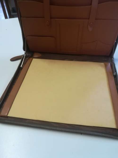 ***Rare***Vintage Genuine Leather Zipper Folder with hinges. Length 27.5cm. Width 21cm.