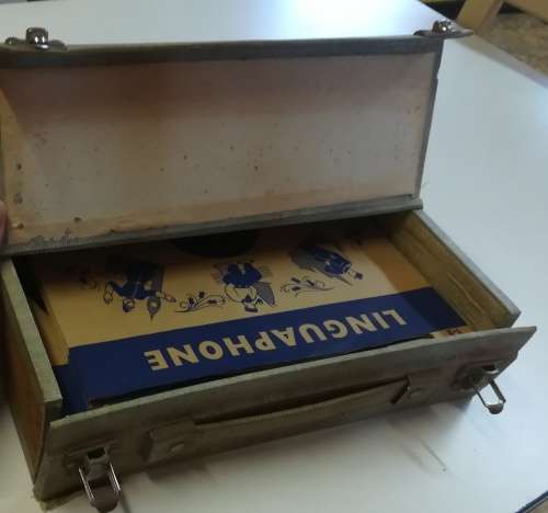 VINTAGE 78rpm LINGUAPHONE RECORDS(Afrikaans language) IN CASE.