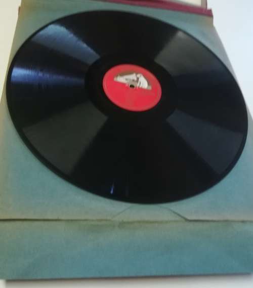 ***RARE **VINTAGE GILBERT AND SULLIVAN H.M.S. PINAFORE. GRAMAPHONE SPEED 78. 9 RECORDS.