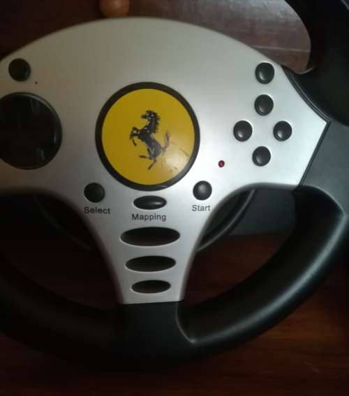 THRUSTMASTER CHALLENGE UNIVERSAL 5 - in 1 FERRARI