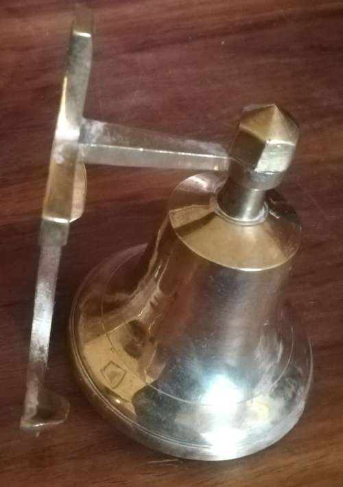 Brass door bell. Needs bell. Height 12cm. Diameter 8cm.