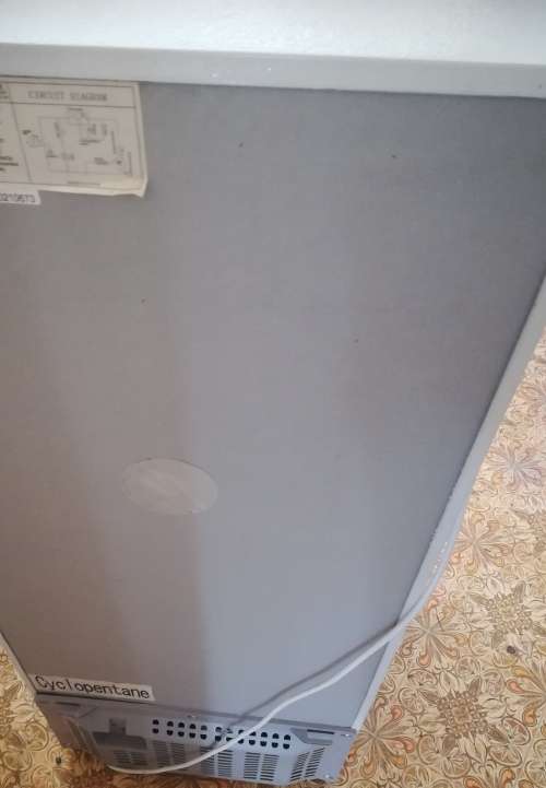 GOLDAIR 130liter doubledoor refrigerator. Like new. Length 102cm. Width 40cm. (NO DELIVERY)