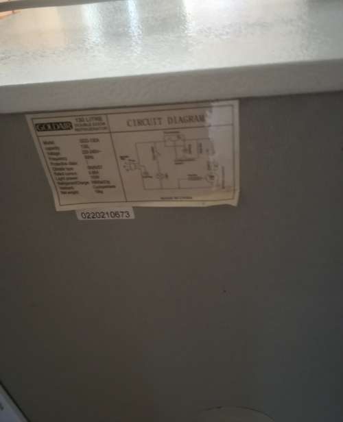 GOLDAIR 130liter doubledoor refrigerator. Like new. Length 102cm. Width 40cm. (NO DELIVERY)