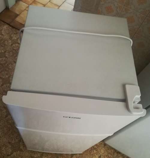 GOLDAIR 130liter doubledoor refrigerator. Like new. Length 102cm. Width 40cm. (NO DELIVERY)