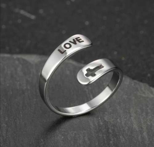 Love Cross Ring