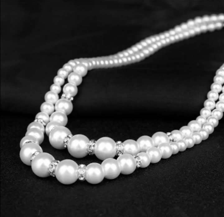 Layered Pearl Necklaces Set - Faux pearl