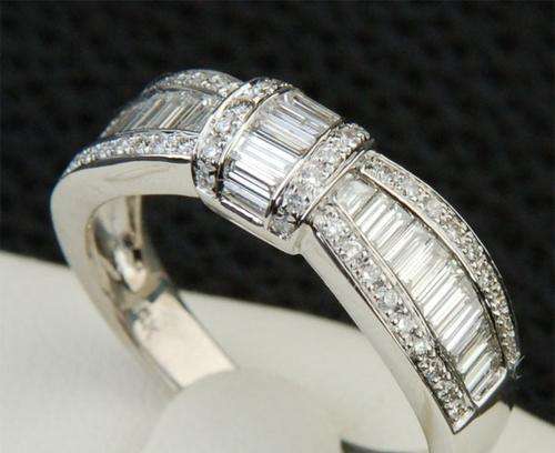 UNIQUE AND GORGEOUS!!! 1.35 ct BAGUETTE DIAMOND 14K WHITE GOLD WEDDING BAND RING