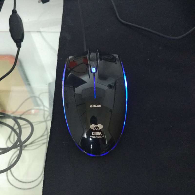 E-BLUE Cobra Pro Gaming Mouse (Blue LED, Adjustable DPI 600-2400, Macro Keys) (No Reserve)