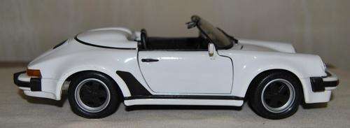 1:18 Maisto Porsche Speedster