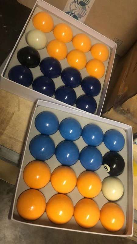pool balls colour