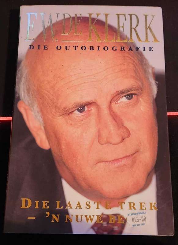 Book Soft Cover  446 Page F.W. De Klerk Die Outobiografie