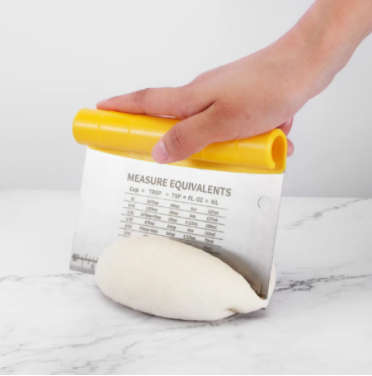DOUGH SCRAPER