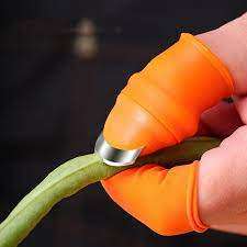 MULTI-FUNCTION THUMB KNIFE