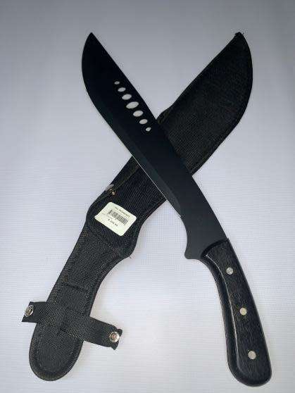 Curved machete