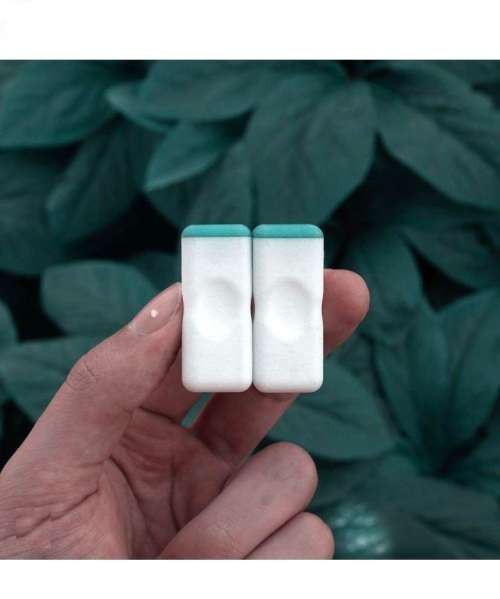 2PC WORRY BRICKS