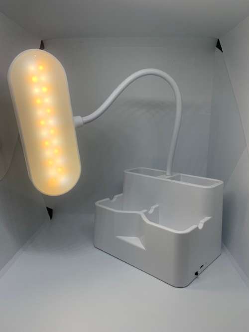 SMALL DESK LAMP WITH PEN AND PHONE HOLDER