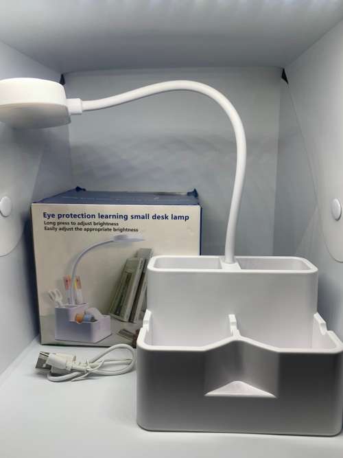 SMALL DESK LAMP WITH PEN AND PHONE HOLDER
