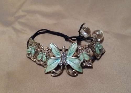 A   TURQUOIS BUTTERFLY   BRACELET
