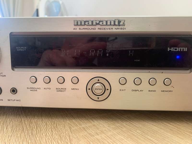 MARANTZ RECEIVER NR1501. (PLEASE READ)