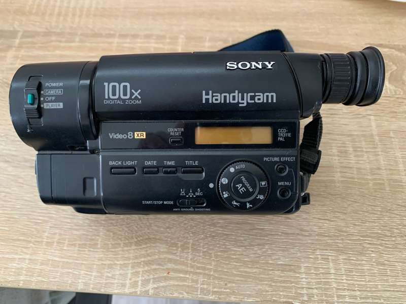 SONY HANDYCAM CCD-TR311E VIDEO 8 XR