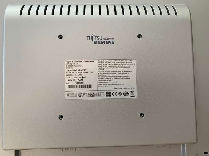FUJITSU SIEMENS SCALEOVIEW T19-2 19` LCD TFT DISPLAY