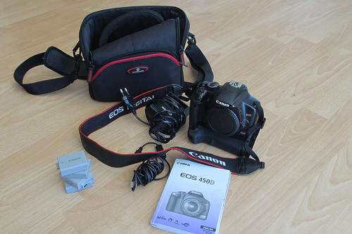 Canon 450D with EXTRAS!