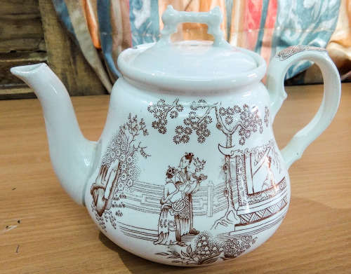 Maestricht canton teapot
