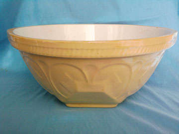 'The Gripstand' mixing bowl by T.G.Green