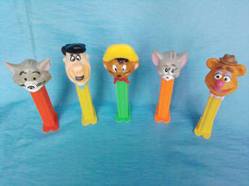 Character pez sweet dispenser