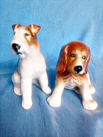 Terrier and spaniel dog figurines