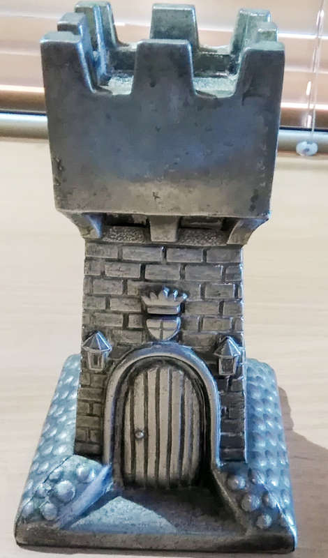 Metal castle money box