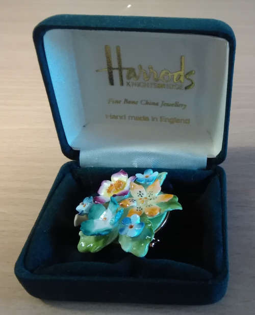 Harrods knightsbridge bone china brooch