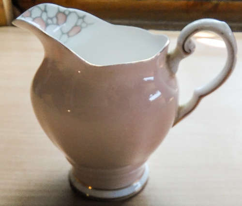 Tuscan china jug