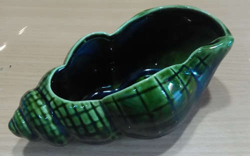 Lucia ware conch shell planter