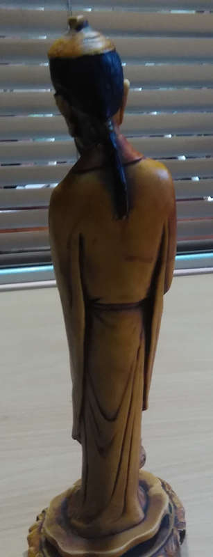 Oriental figure