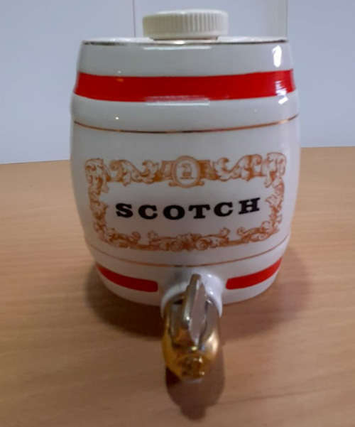 Royal victoria wade scottish decanter