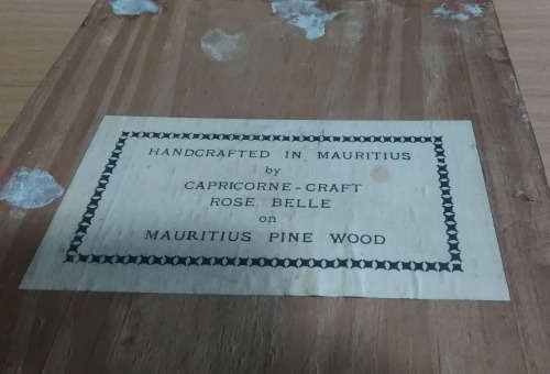 Mauritius pine wall hanger