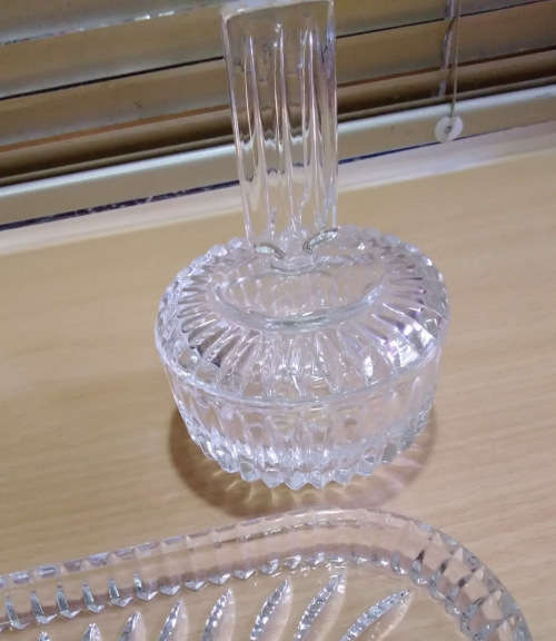 Art deco crystal set