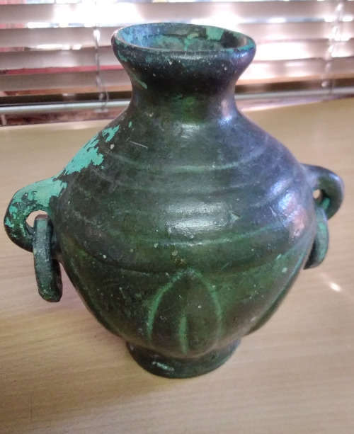 Pottery vase