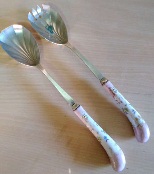 Sheffield salad servers with porcelain handles