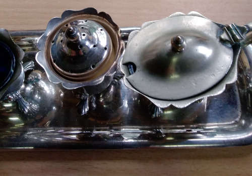 Angora ware condiment set