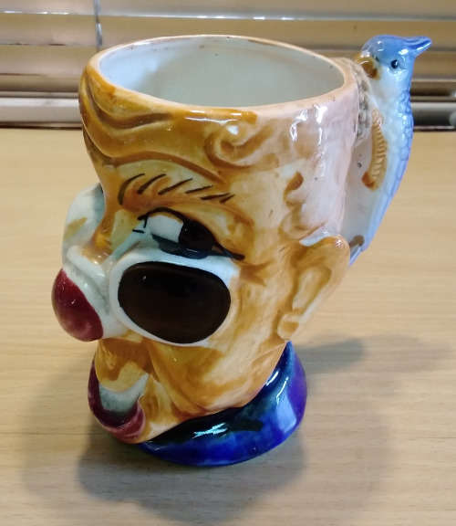 Japan clown toby mug post 1940