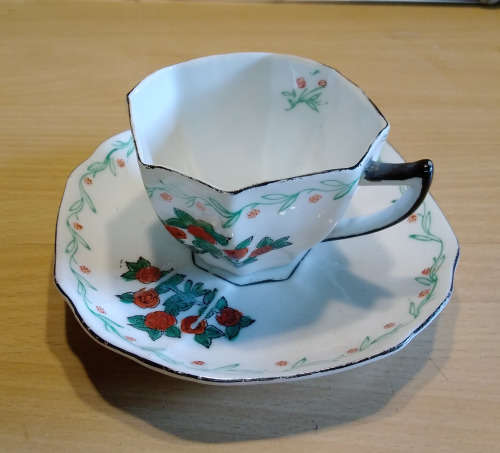 Five roses tea duo