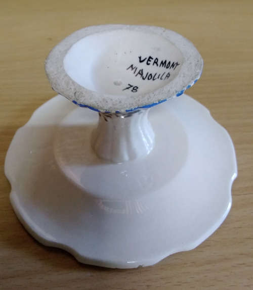 Small Vermont majolica tazza