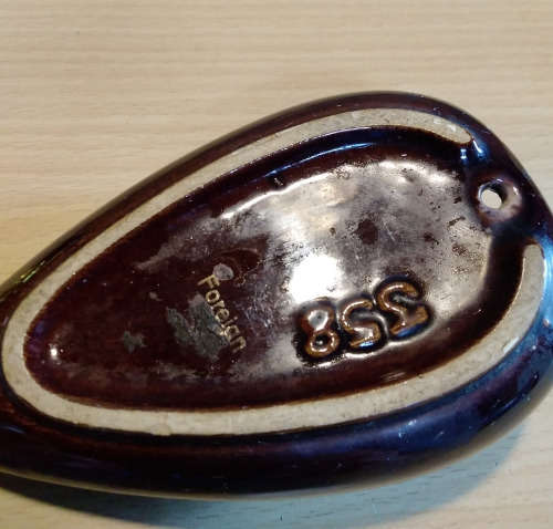 La mode `Foreign` wall vase