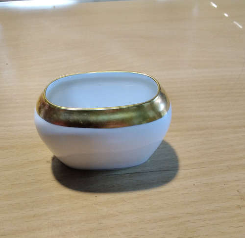 Small KPM Kristen bud vase