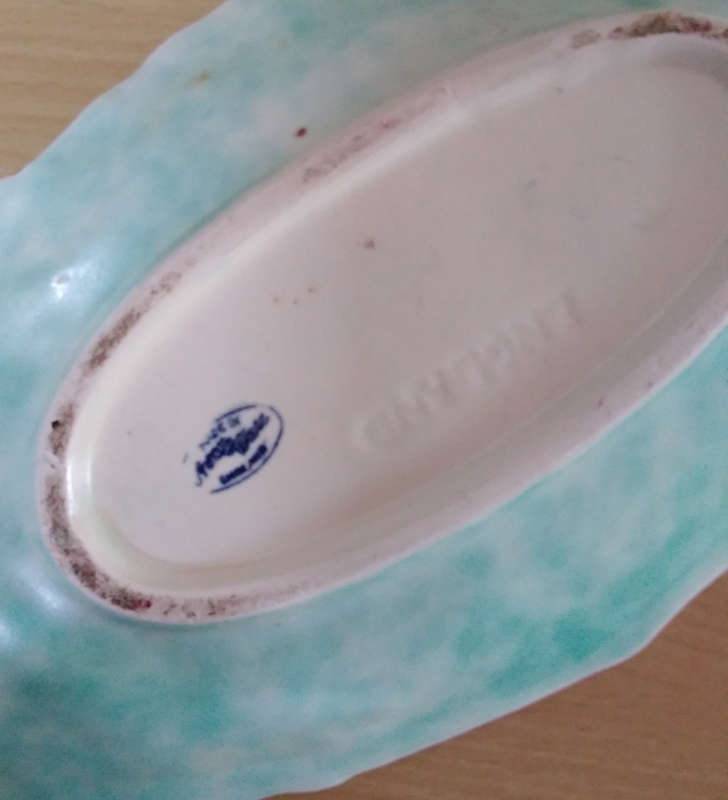 Avon ware dish